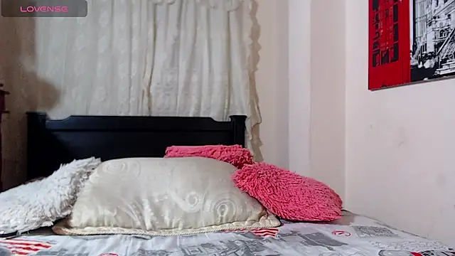 Snapshot of MaloryGolosa chatting on 17, 10, 2025 MaloryGolosa online show from 17, 10, 2025