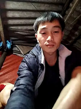 Snapshot of Boytasexy chatting on 11, 11, 2025 Boytasexy online show from 11, 11, 2025