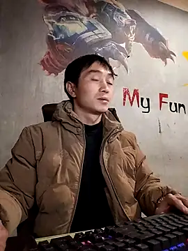 Snapshot of Boytasexy chatting on 16, 12, 2025 Boytasexy online show from 16, 12, 2025