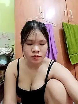 emyeuhss online show from 4, 10, 2025