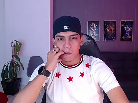 Snapshot of david_santos16 chatting on 18, 9, 2025 david santos16 online show from 18, 9, 2025