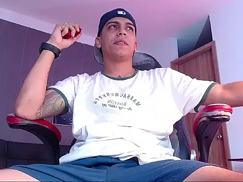 Snapshot of david_santos16 chatting on 30, 9, 2025 david santos16 online show from 30, 9, 2025