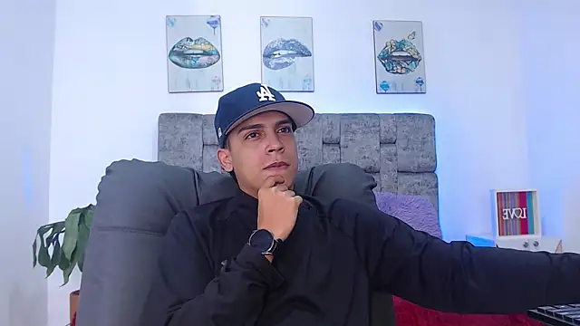 Snapshot of david_santos16 chatting on 17, 10, 2025 david santos16 online show from 17, 10, 2025