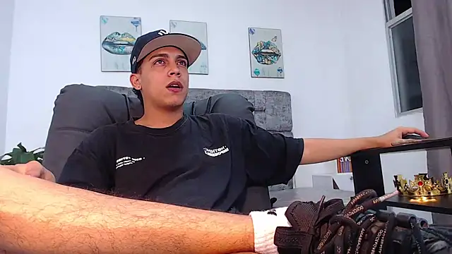 Snapshot of david_santos16 chatting on 19, 10, 2025 david santos16 online show from 19, 10, 2025