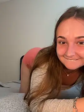 Snapshot of MadilynX777 chatting on 7, 10, 2025 MadilynX777 online show from 7, 10, 2025