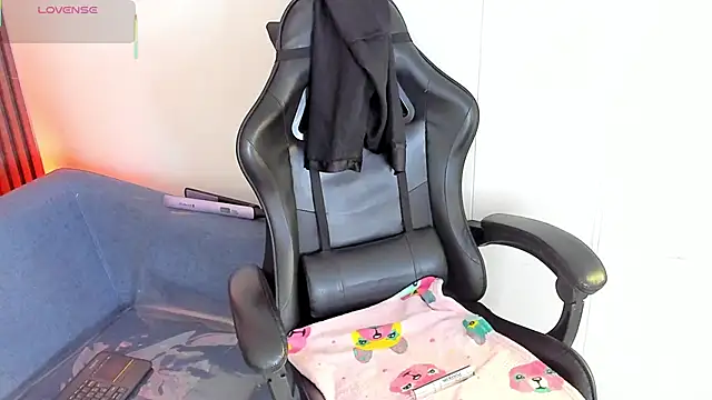 Snapshot of ShaunaDream chatting on 18, 2, 2026 ShaunaDream online show from 18, 2, 2026