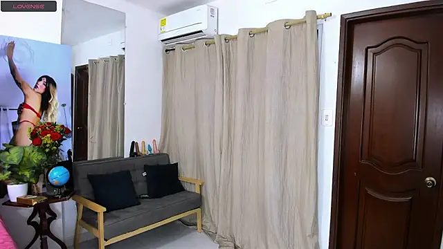 zou quira online show from 3, 3, 2026