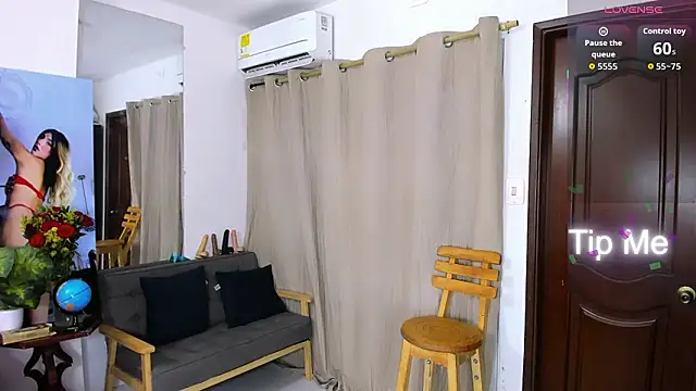 zou quira online show from 5, 3, 2026