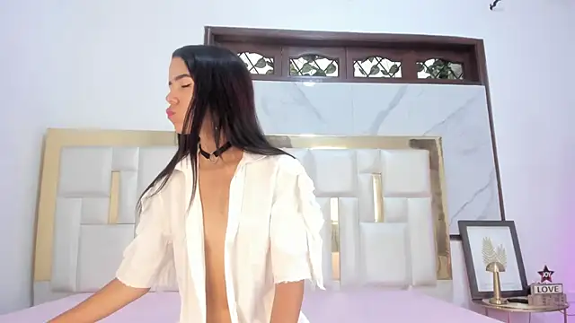 HilaryStarkx online show from 21, 9, 2025