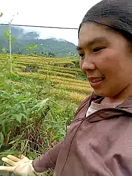 Snapshot of quynhkoolbae chatting on 14, 9, 2025 quynhkoolbae online show from 14, 9, 2025