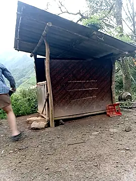 Snapshot of quynhkoolbae chatting on 16, 10, 2025 quynhkoolbae online show from 16, 10, 2025