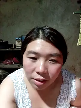 Snapshot of quynhkoolbae chatting on 17, 11, 2025 quynhkoolbae online show from 17, 11, 2025