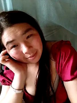 Snapshot of quynhkoolbae chatting on 18, 11, 2025 quynhkoolbae online show from 18, 11, 2025