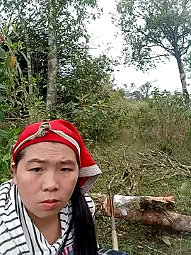 Snapshot of quynhkoolbae chatting on 22, 11, 2025 quynhkoolbae online show from 22, 11, 2025