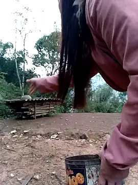 Snapshot of quynhkoolbae chatting on 30, 11, 2025 quynhkoolbae online show from 30, 11, 2025