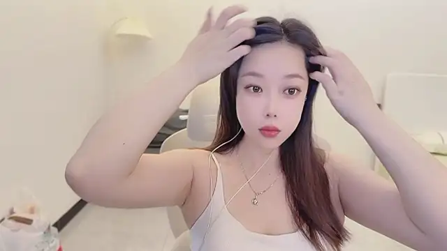 Maymay  online show from 11, 11, 2025