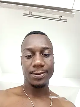 Snapshot of Bergamota23 chatting on 17, 10, 2025 Bergamota23 online show from 17, 10, 2025