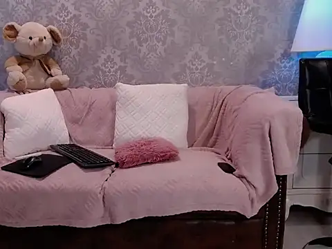 Ella Raven online show from 7, 4, 2026