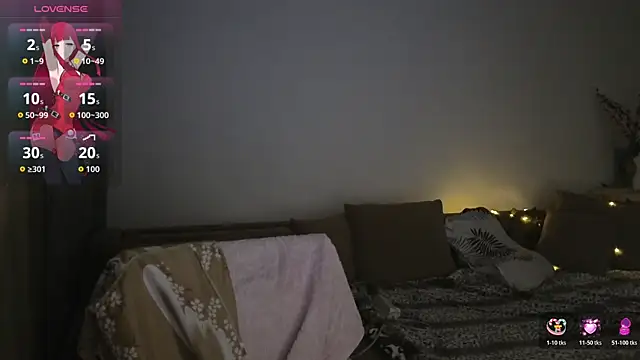 Snapshot of EvaDior13 chatting on 4, 11, 2025 EvaDior13 online show from 4, 11, 2025