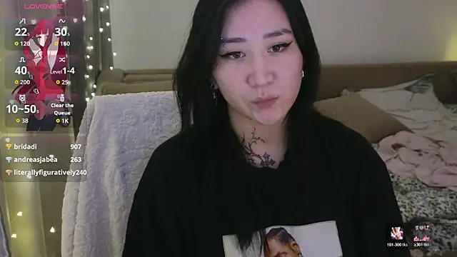 Snapshot of EvaDior13 chatting on 7, 11, 2025 EvaDior13 online show from 7, 11, 2025