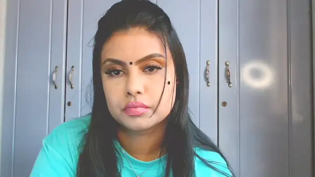 Indian GlowingMiax online show from 14, 10, 2025