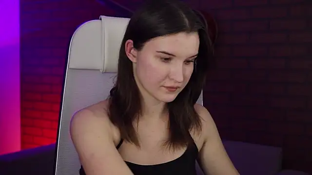 Snapshot of AgataWillis chatting on 23, 10, 2025 AgataWillis online show from 23, 10, 2025