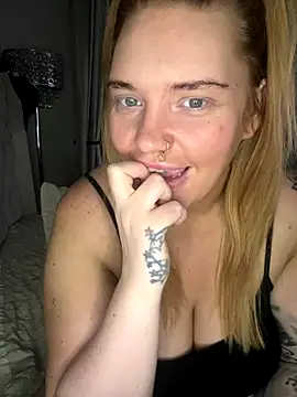 MysteriousMylaX online show from 5, 11, 2025