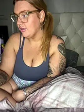 MysteriousMylaX online show from 14, 12, 2025