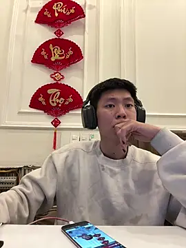 linh21107 online show from 11, 4, 2026