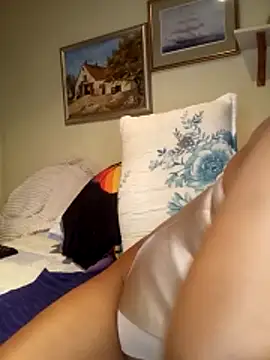 Missparis online show from 21, 11, 2025