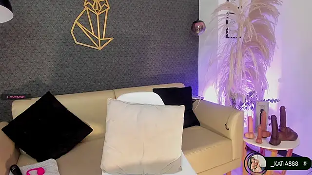 Snapshot of Katia_fire chatting on 2, 3, 2026 Katia fire online show from 2, 3, 2026