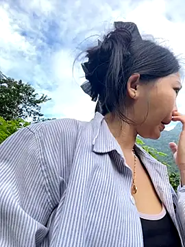 Miumieu online show from 23, 10, 2025