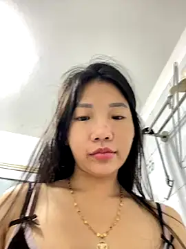 Miumieu online show from 9, 11, 2025