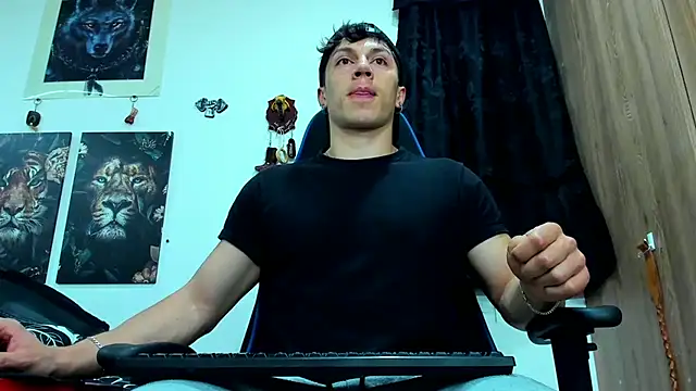 javiersexymann online show from 3, 3, 2025