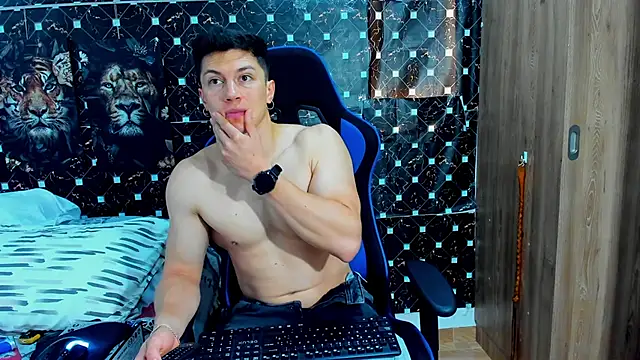 javiersexymann online show from 12, 2, 2026