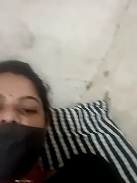 Snapshot of JULEE-740 chatting on 15, 9, 2025 JULEE-740 online show from 15, 9, 2025