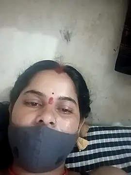 Snapshot of JULEE-740 chatting on 6, 10, 2025 JULEE-740 online show from 6, 10, 2025