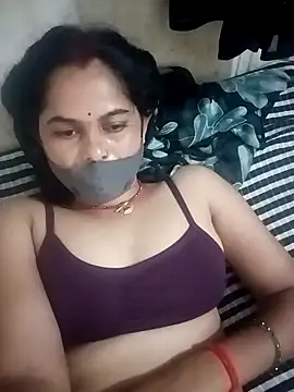 Snapshot of JULEE-740 chatting on 6, 10, 2025 JULEE-740 online show from 6, 10, 2025