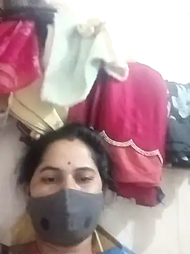 Snapshot of JULEE-740 chatting on 8, 11, 2025 JULEE-740 online show from 8, 11, 2025