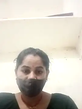 Snapshot of JULEE-740 chatting on 9, 11, 2025 JULEE-740 online show from 9, 11, 2025