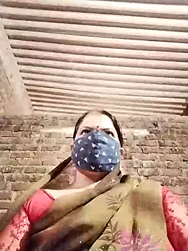 Snapshot of Rajnee33A chatting on 4, 11, 2025 Rajnee33A online show from 4, 11, 2025