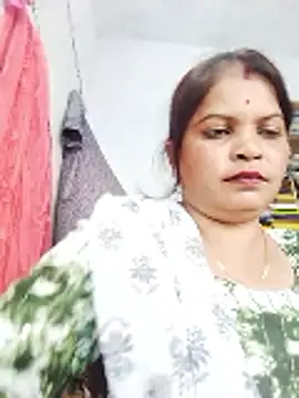 Snapshot of Rajnee33A chatting on 5, 11, 2025 Rajnee33A online show from 5, 11, 2025