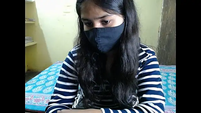 Snapshot of Vanya_7 chatting on 31, 10, 2025 Vanya 7 online show from 31, 10, 2025