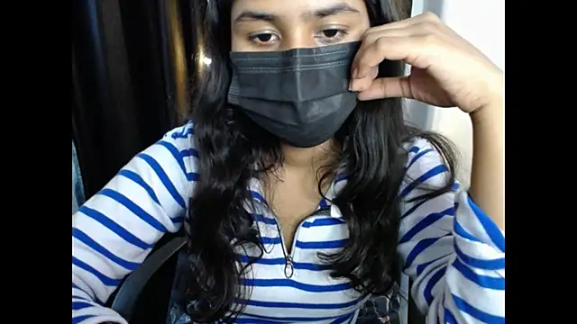 Snapshot of Vanya_7 chatting on 3, 11, 2025 Vanya 7 online show from 3, 11, 2025