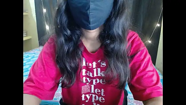 Snapshot of Vanya_7 chatting on 12, 11, 2025 Vanya 7 online show from 12, 11, 2025