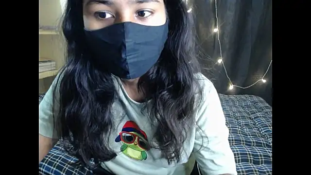 Snapshot of Vanya_7 chatting on 14, 11, 2025 Vanya 7 online show from 14, 11, 2025