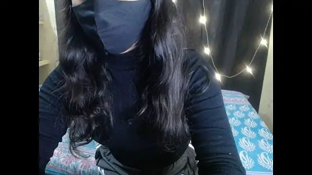 Snapshot of Vanya_7 chatting on 16, 11, 2025 Vanya 7 online show from 16, 11, 2025