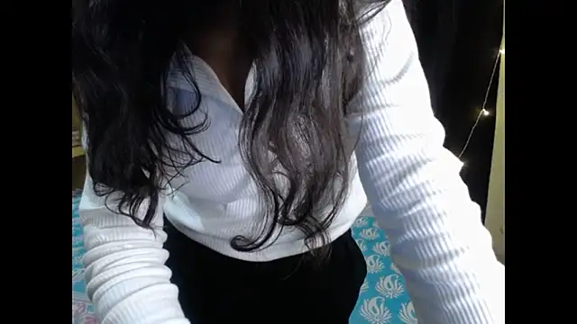 Snapshot of Vanya_7 chatting on 18, 11, 2025 Vanya 7 online show from 18, 11, 2025