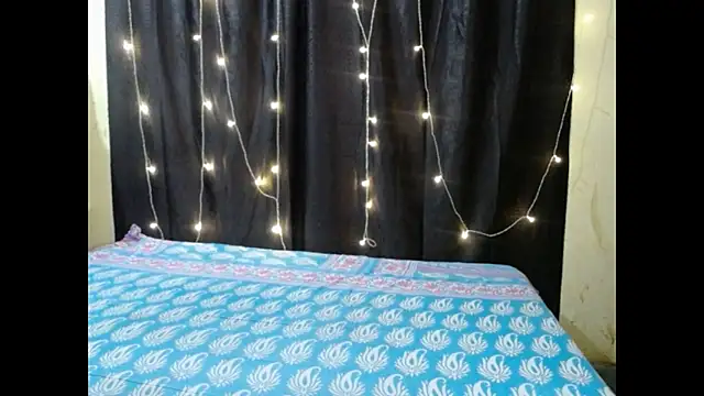 Snapshot of Vanya_7 chatting on 28, 11, 2025 Vanya 7 online show from 28, 11, 2025