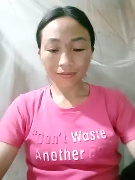 Snapshot of lucybaby00 chatting on 15, 5, 2026 lucybaby00 online show from 15, 5, 2026